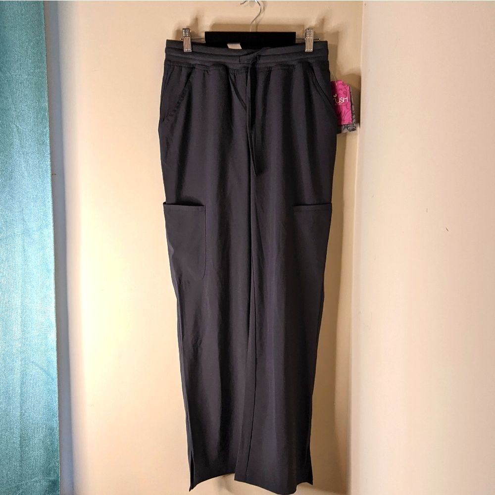 Crush scrubs charcoal new with tags Small